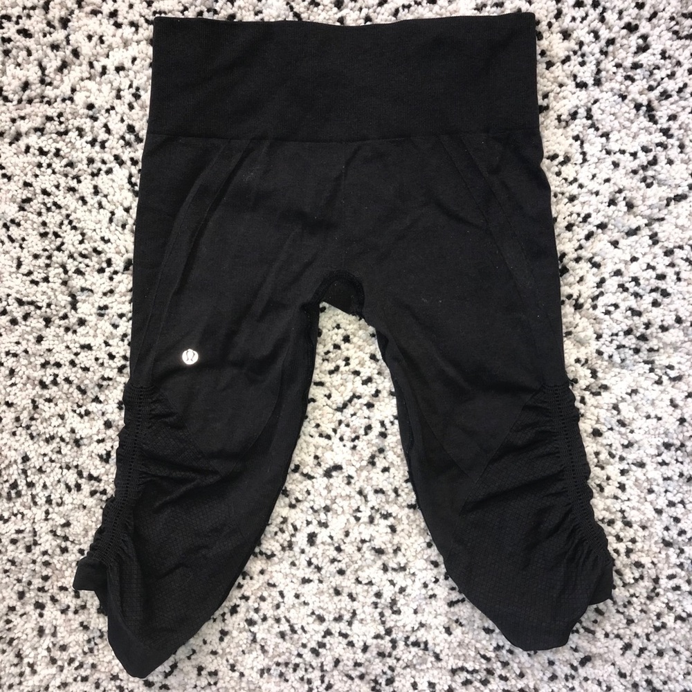 Lulu lemon scrunched pants- Capri leggings